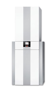WOLF CGS-2R 20 con módulo indicador digital AM de 20 KW e interacumulador de 150 litros con llaves y kit salida de gases horizontal